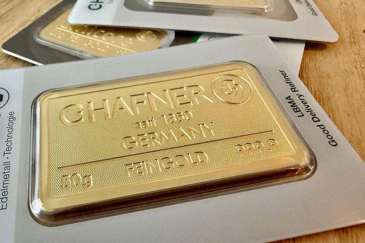 Goudbaren van C. Hafner en Umicore, elk in een verzegelde blister met certificaat